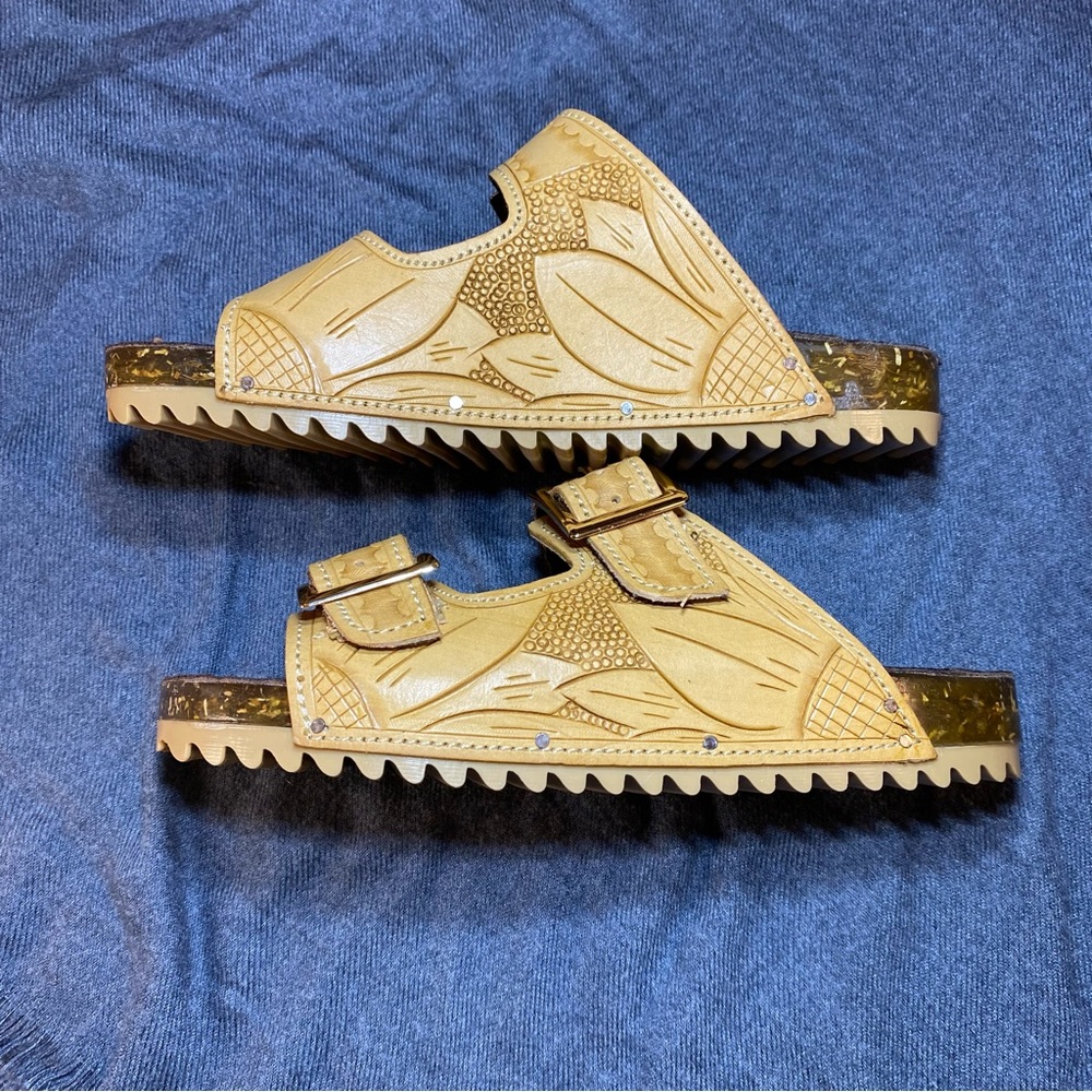 Brand New w/o box size 6 hand tooled genuine leather sandals with gold buckles. - Picture 7 of 7